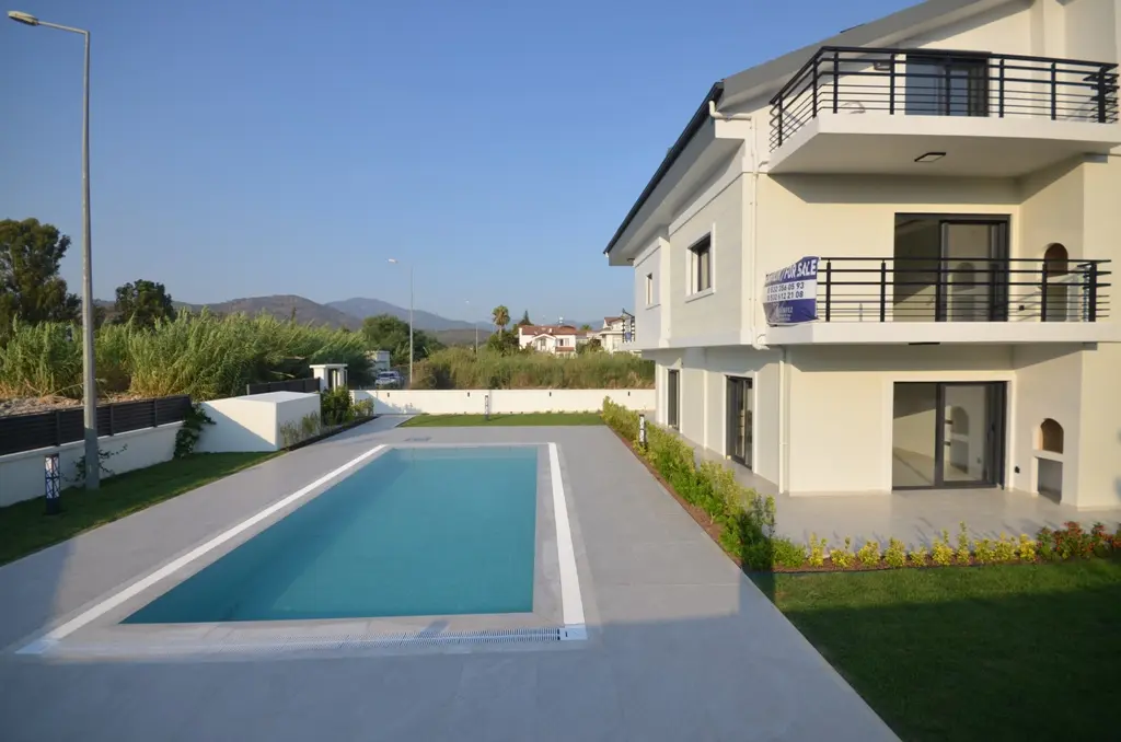 Properties in Calis